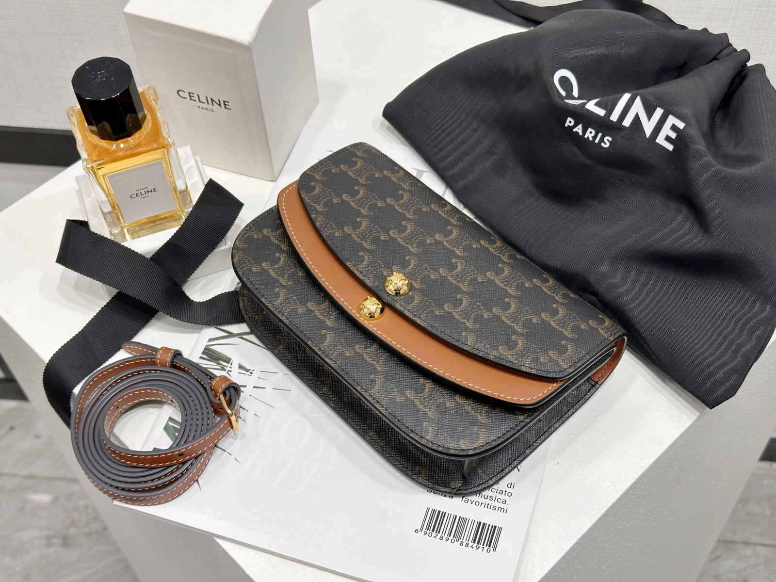 셀린느 듀오 스트랩 지갑