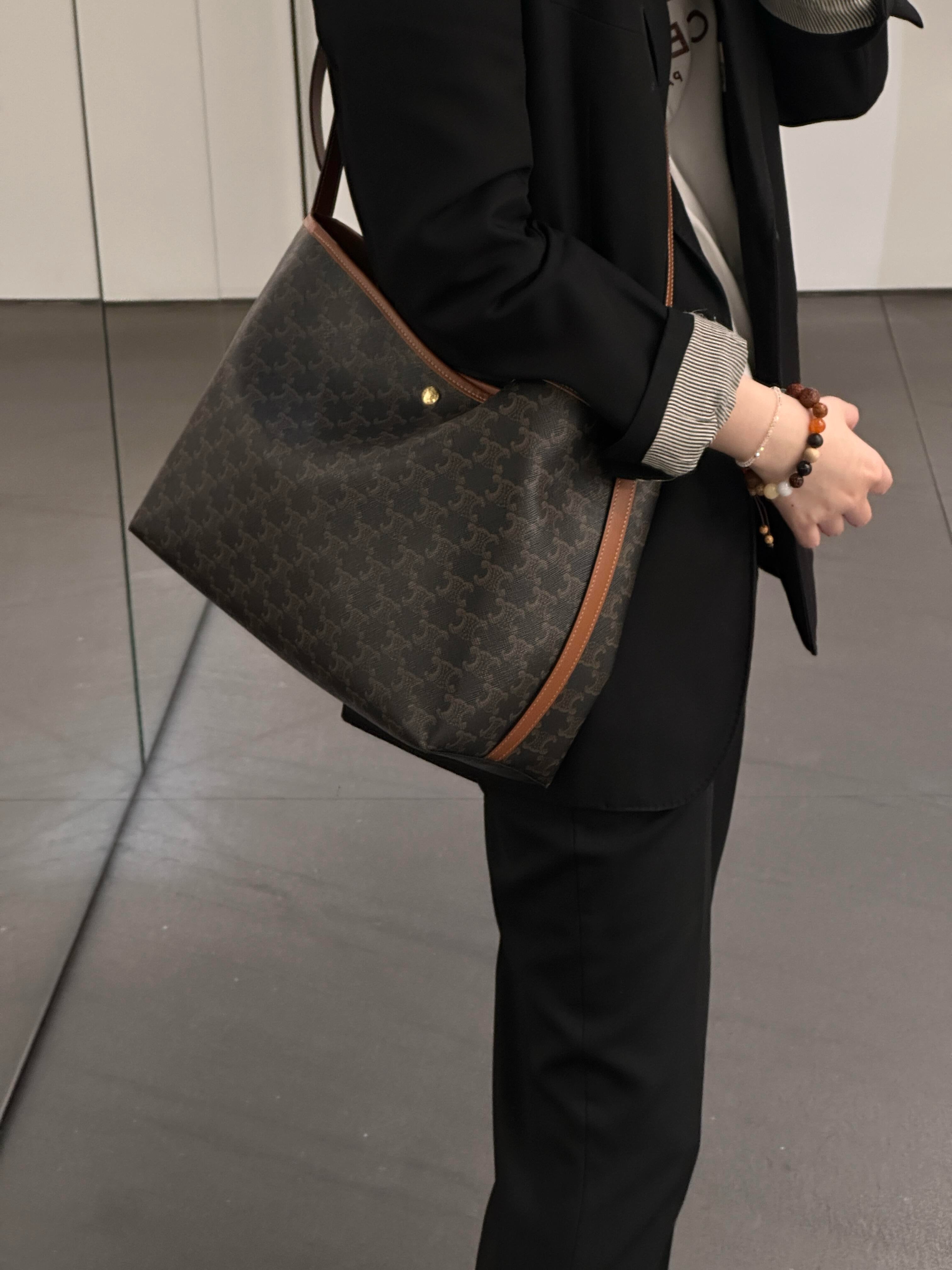 셀린느 소프트 쇼퍼 백