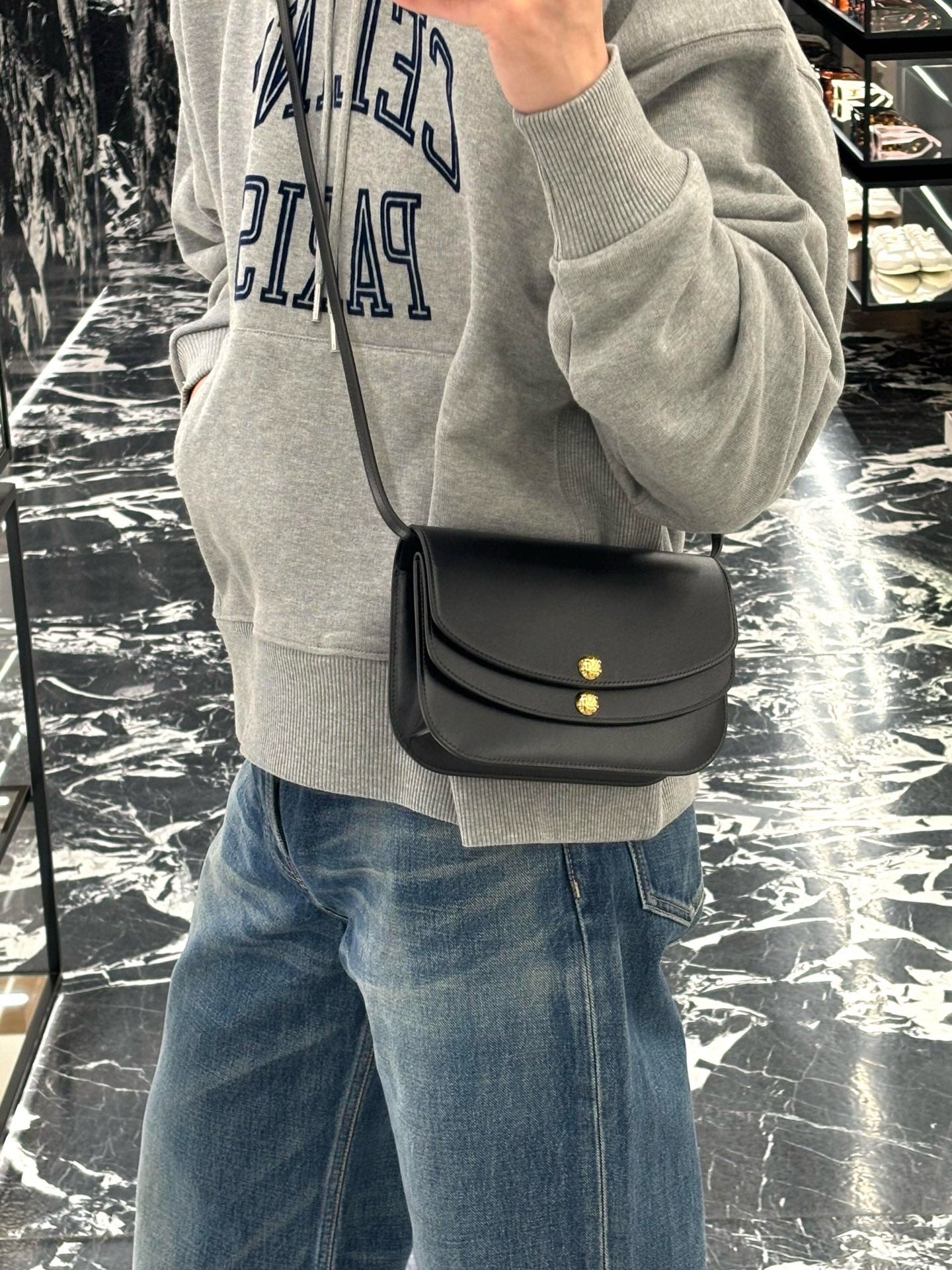 셀린느 듀오 스트랩 지갑