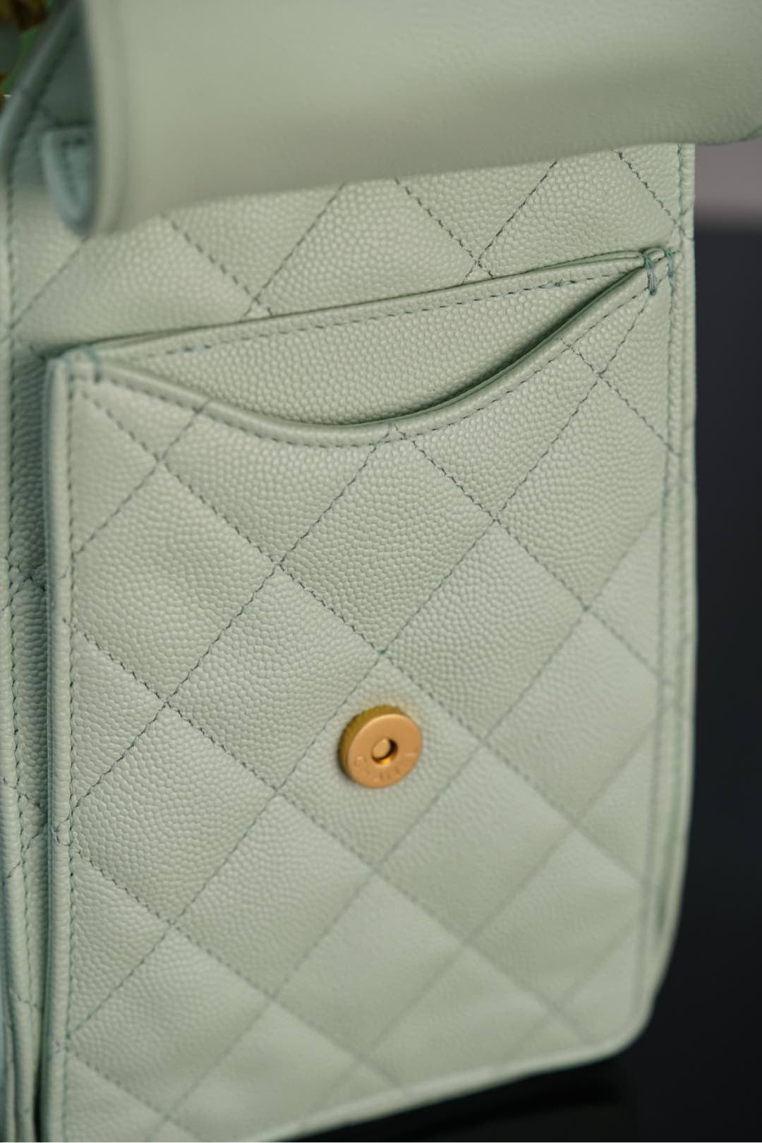 샤넬 25백 스몰 (라이트 그린)