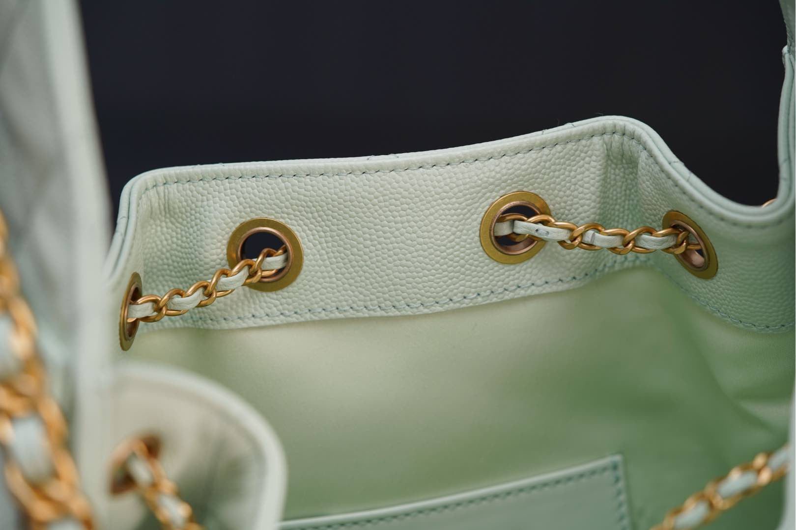 샤넬 25백 스몰 (라이트 그린)