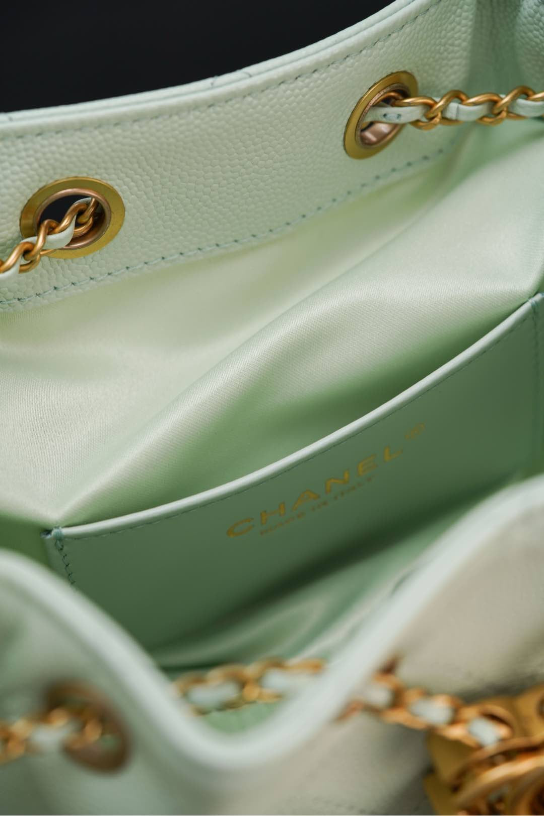 샤넬 25백 스몰 (라이트 그린)