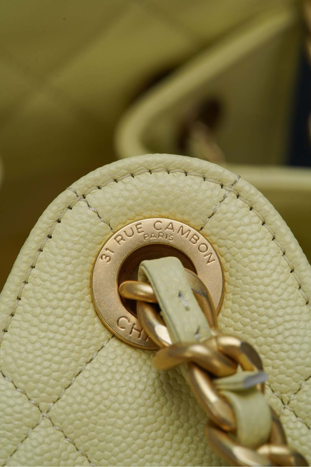 샤넬 25백 스몰 (라이트 옐로우)