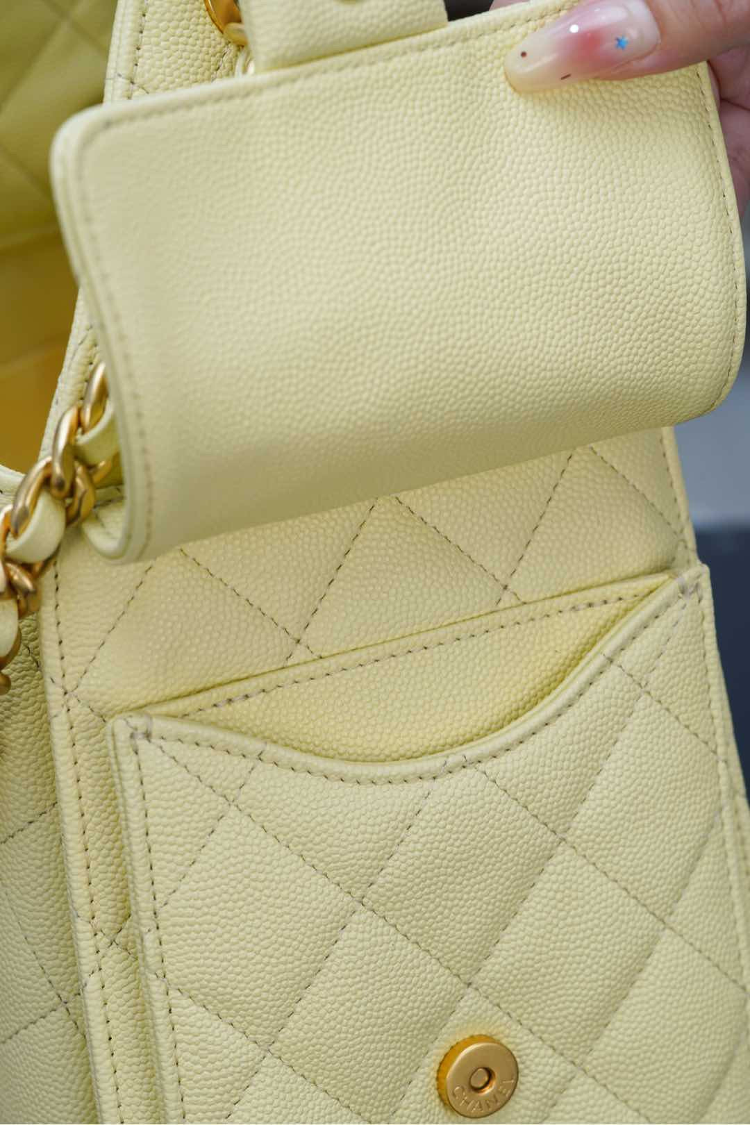 샤넬 25백 스몰 (라이트 옐로우)