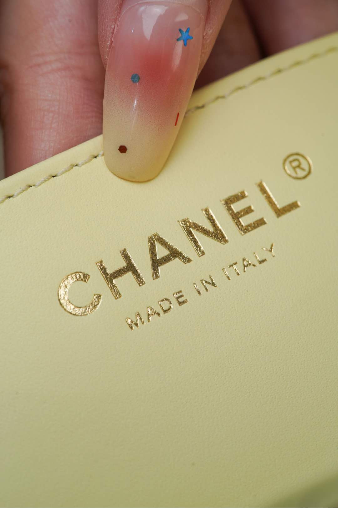 샤넬 25백 스몰 (라이트 옐로우)