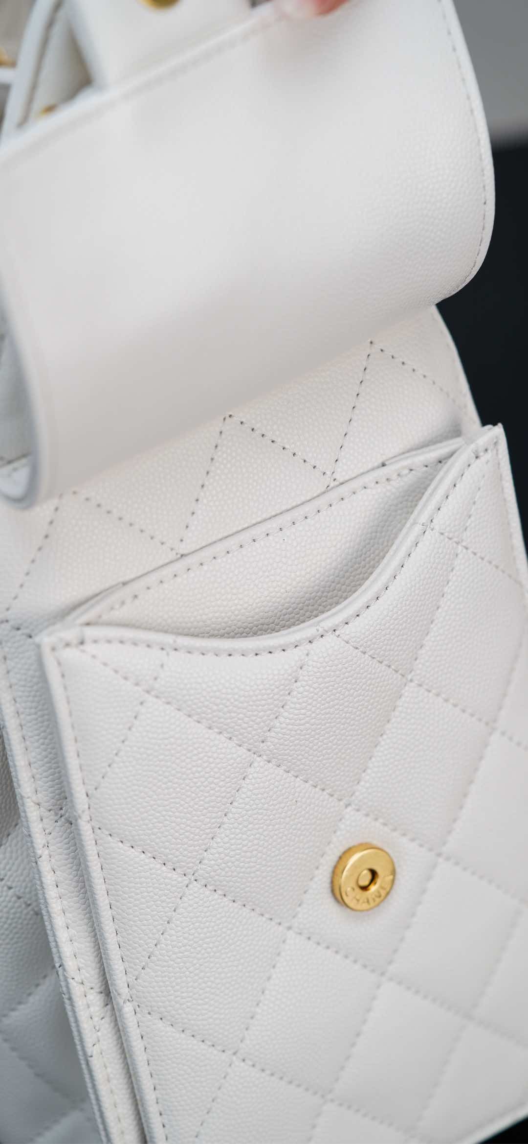 샤넬 25백 스몰 (화이트)