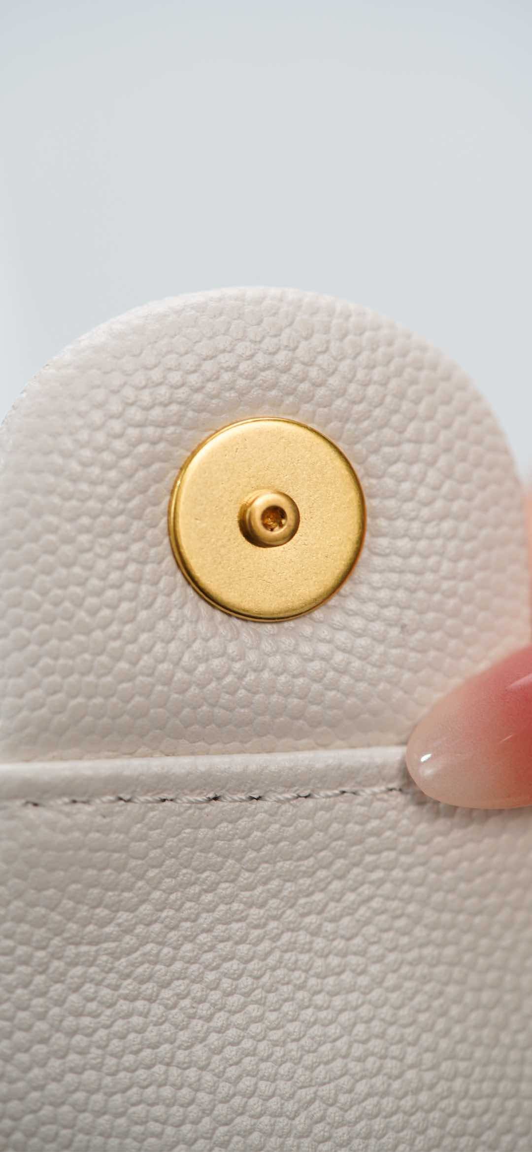 샤넬 25백 스몰 (화이트)