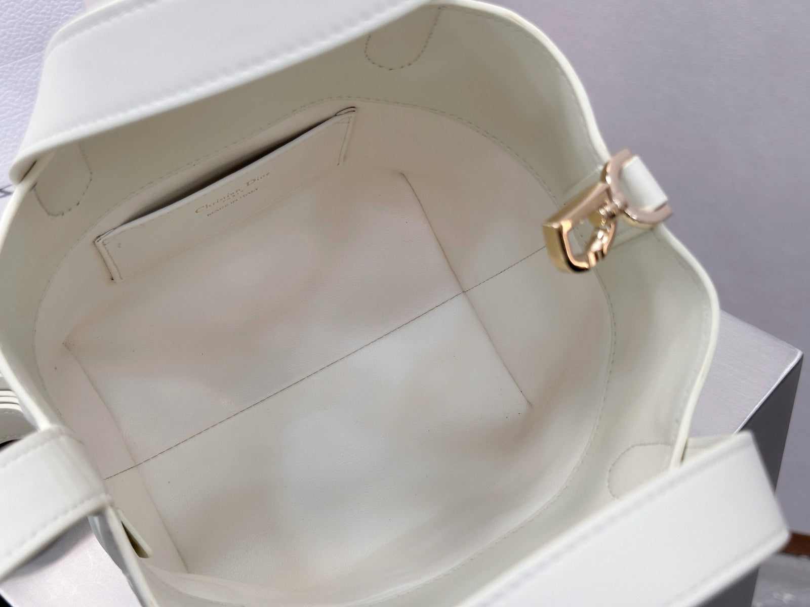 디올 버티컬 뚜주흐백 스몰