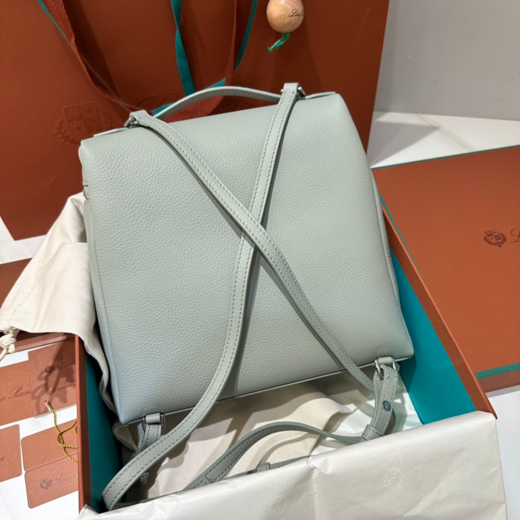 로로피아나 엑스트라포켓 백팩 L23.5 (유칼립투스/은장)