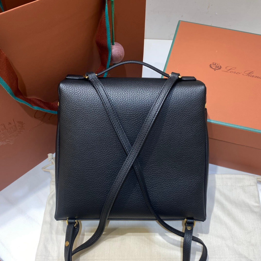 로로피아나 엑스트라포켓 백팩 L23.5