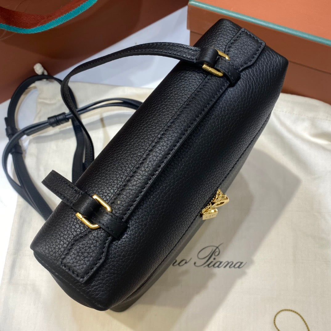 로로피아나 엑스트라포켓 백팩 L23.5