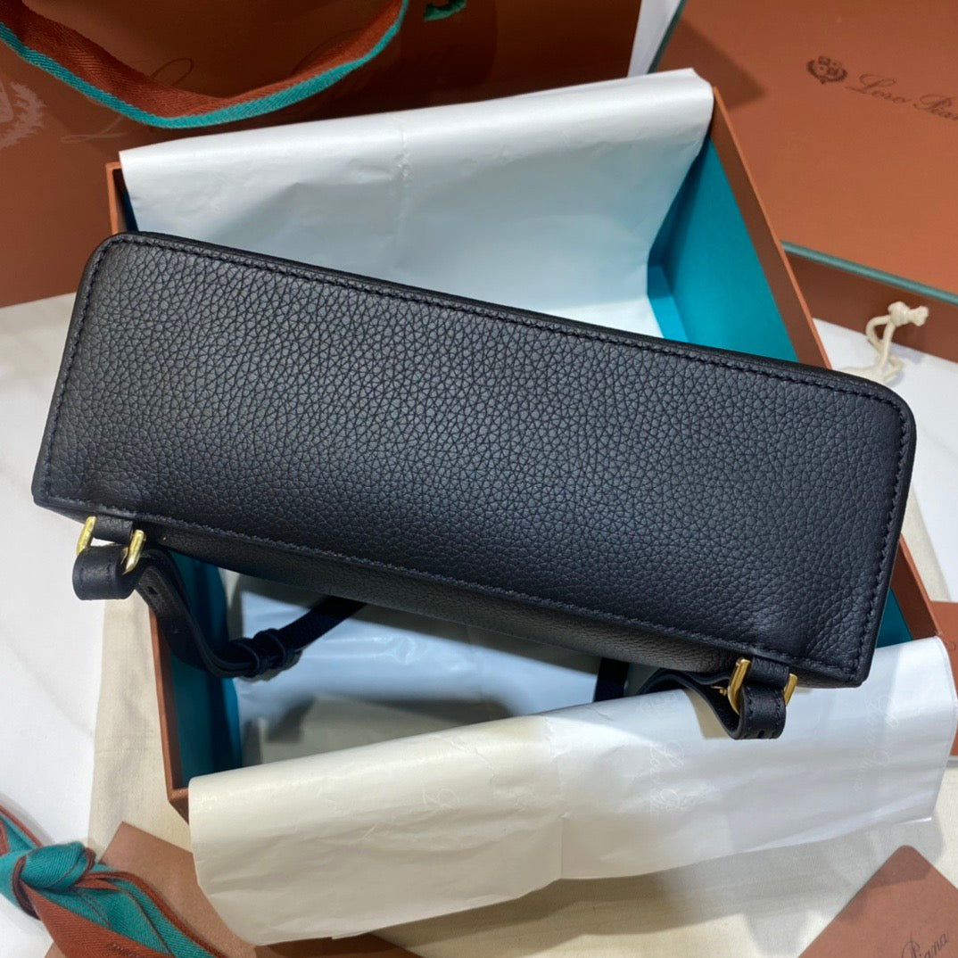 로로피아나 엑스트라포켓 백팩 L23.5