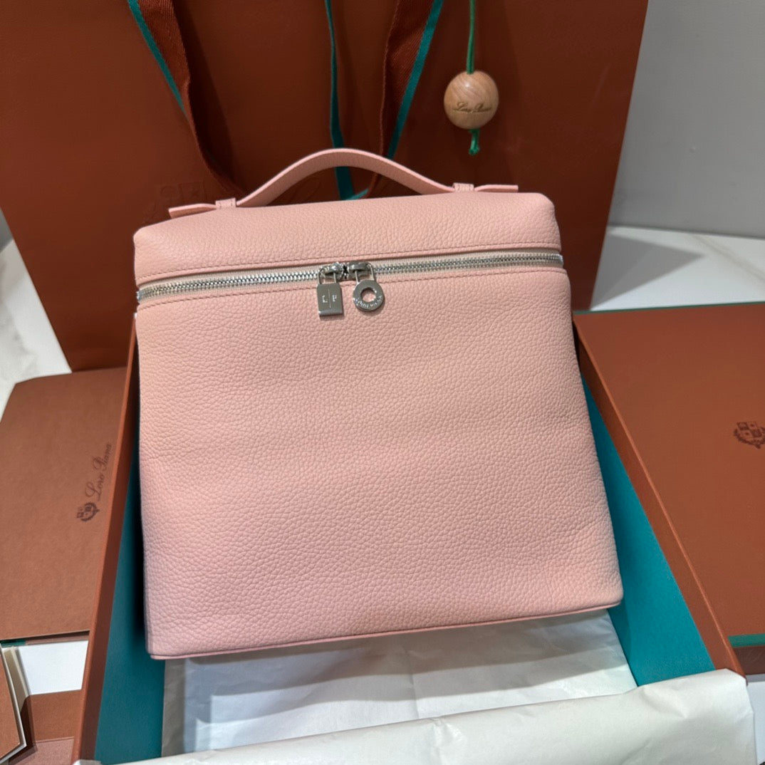 로로피아나 엑스트라포켓 백팩 L23.5 (플라워링 체리/은장)