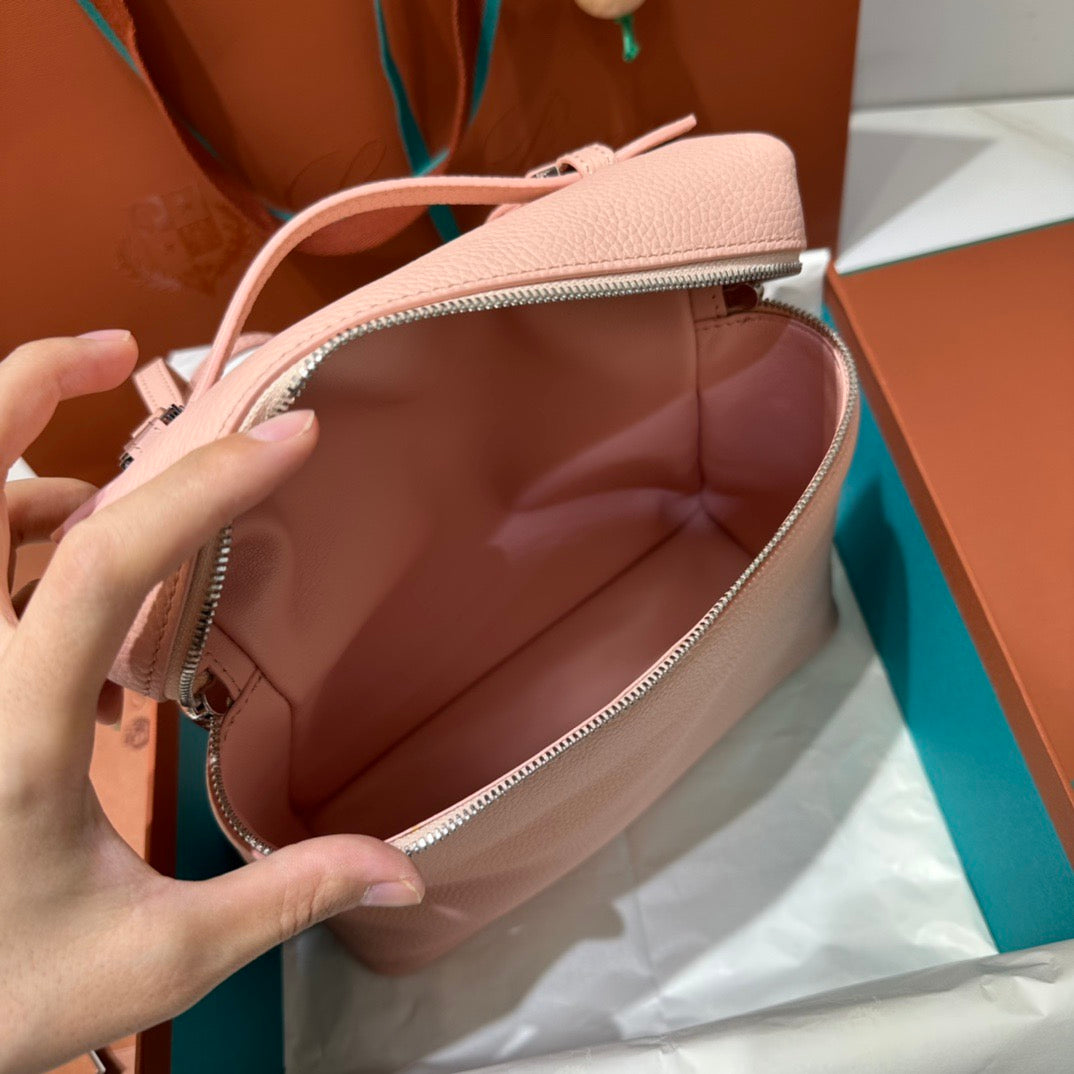 로로피아나 엑스트라포켓 백팩 L23.5 (플라워링 체리/은장)