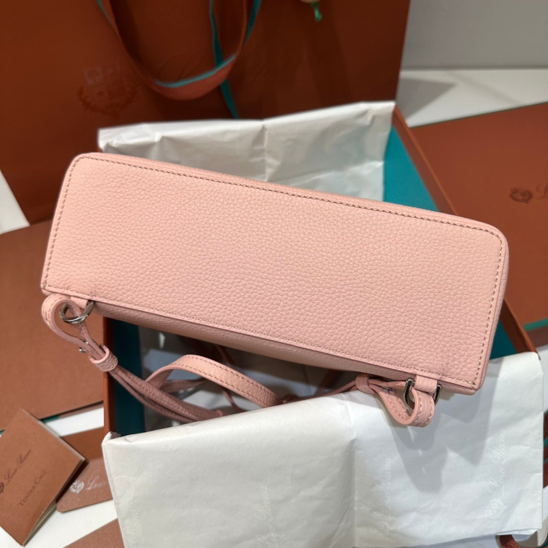 로로피아나 엑스트라포켓 백팩 L23.5 (플라워링 체리/은장)