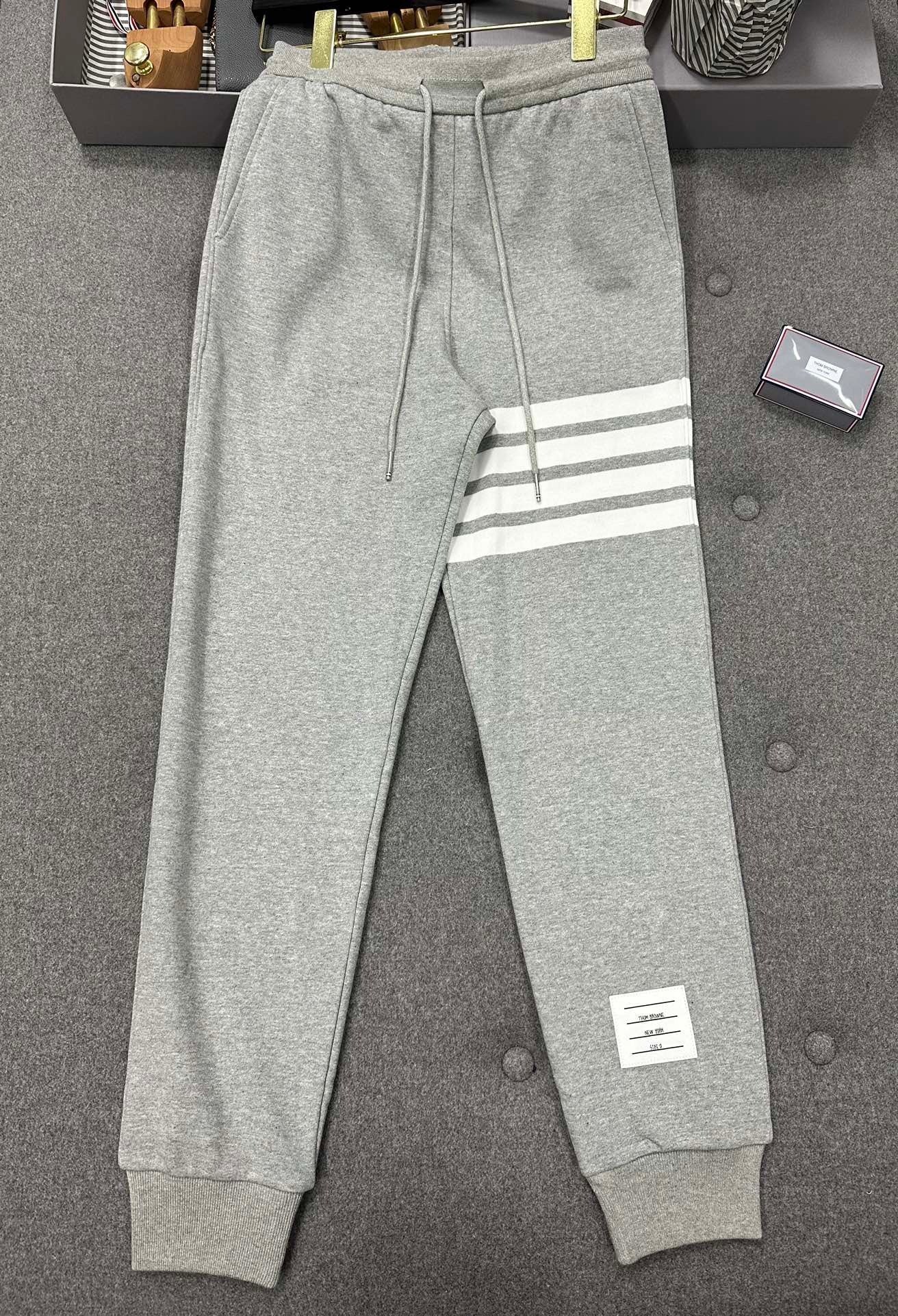 톰브라운 클래식 팬츠