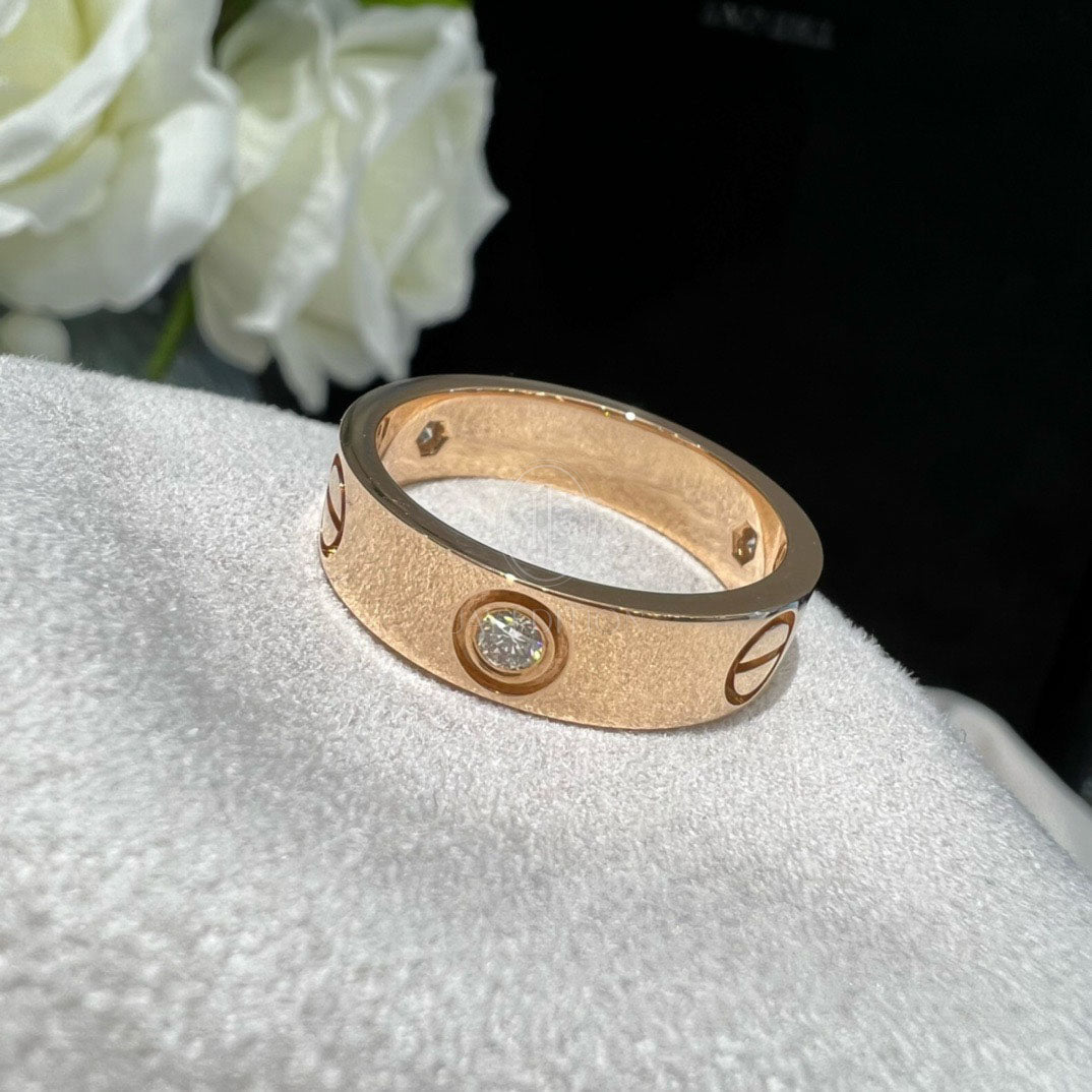 까르띠에 LOVE 링 클래식 (18K)