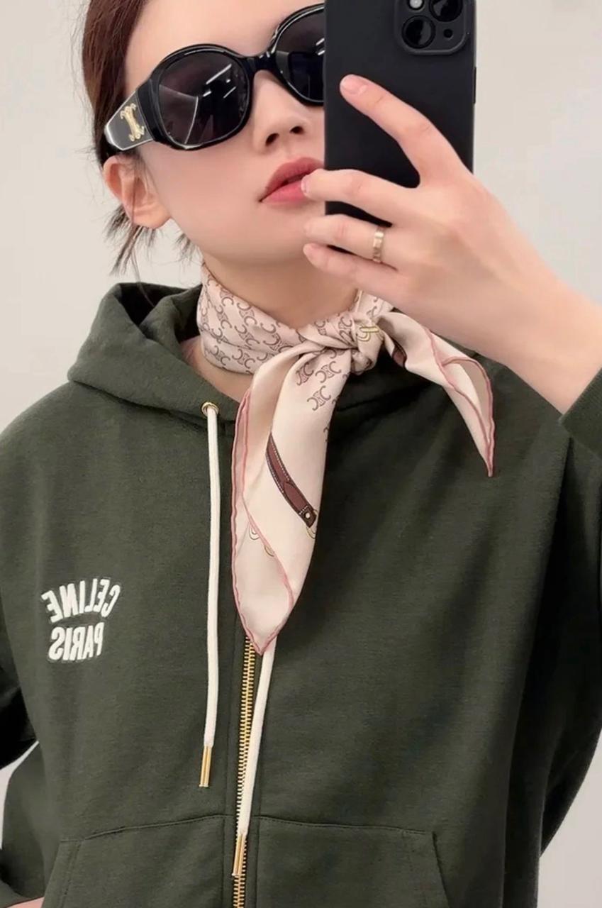 셀린느 스카프
