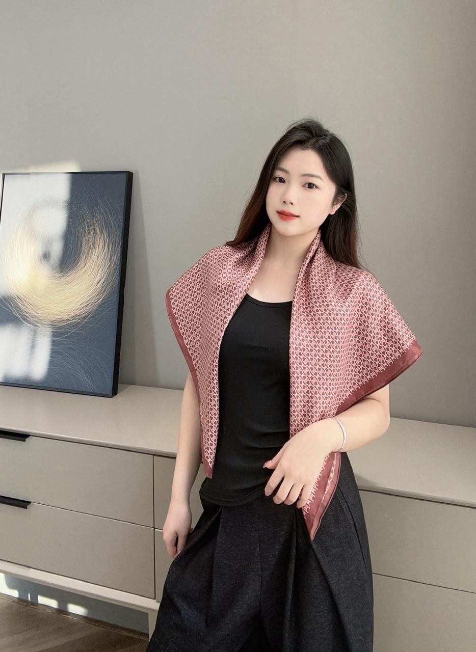 셀린느 스카프