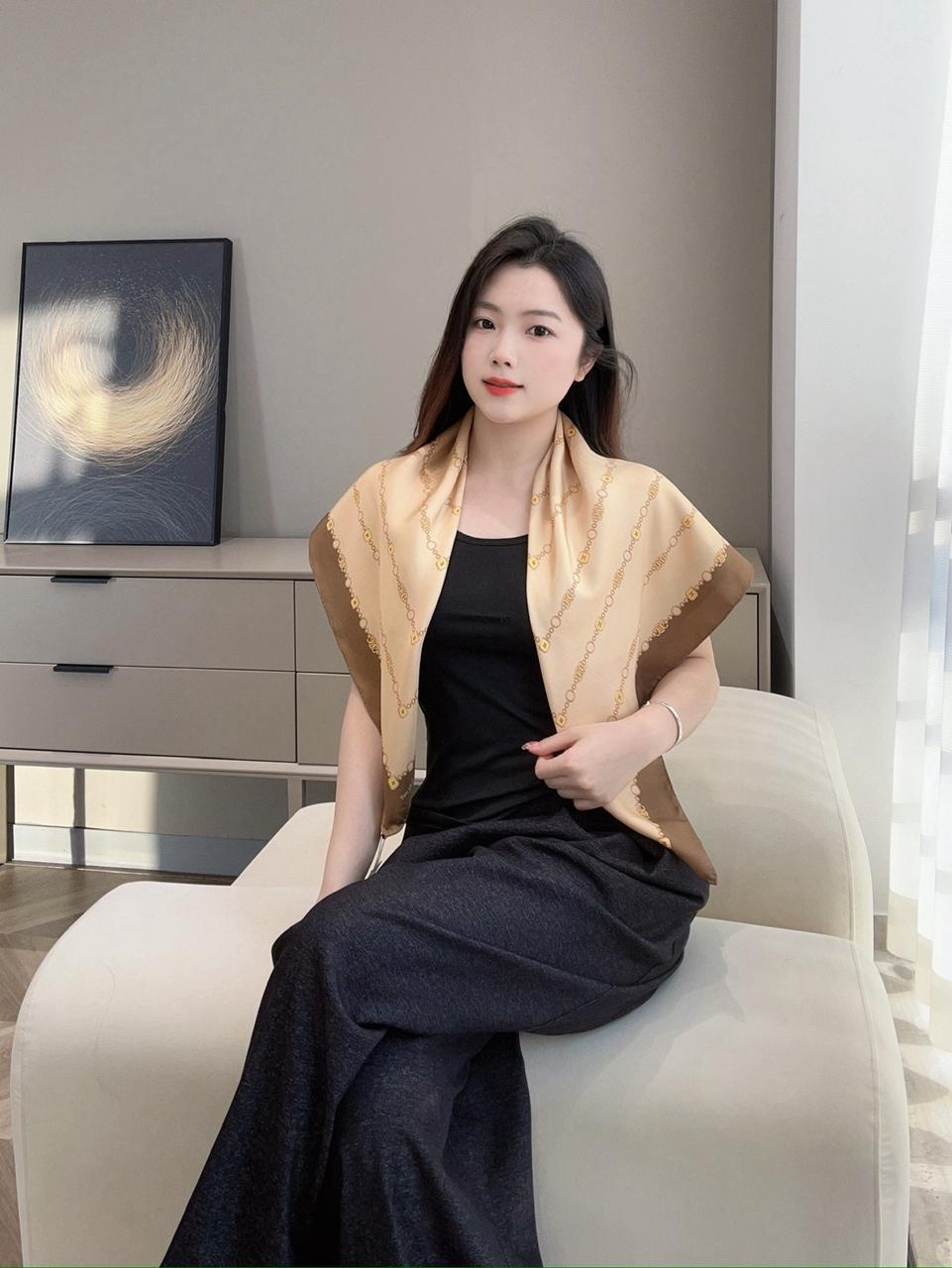 셀린느 스카프