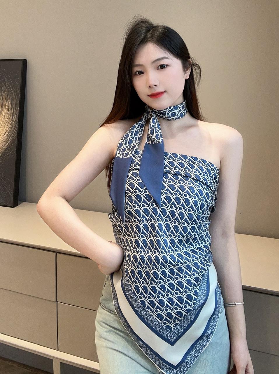 디올 스카프