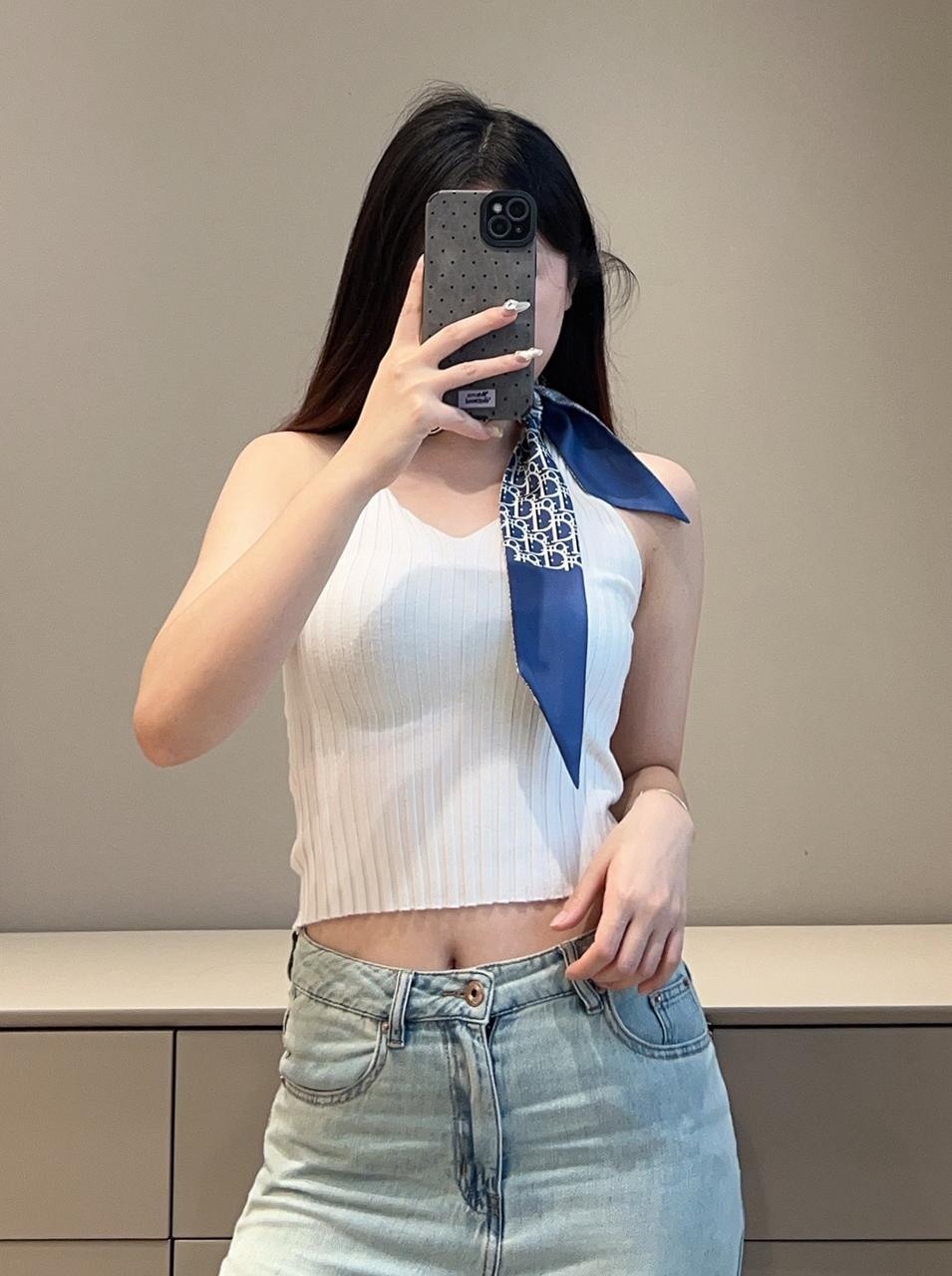 디올 스카프
