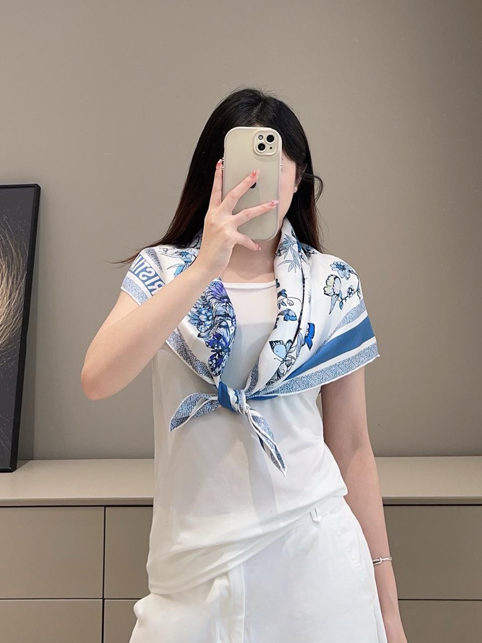 디올 스카프