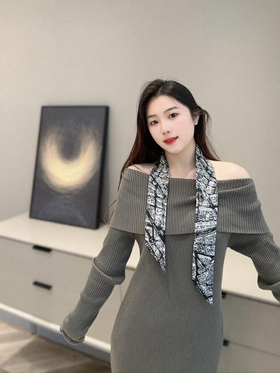 디올 스카프