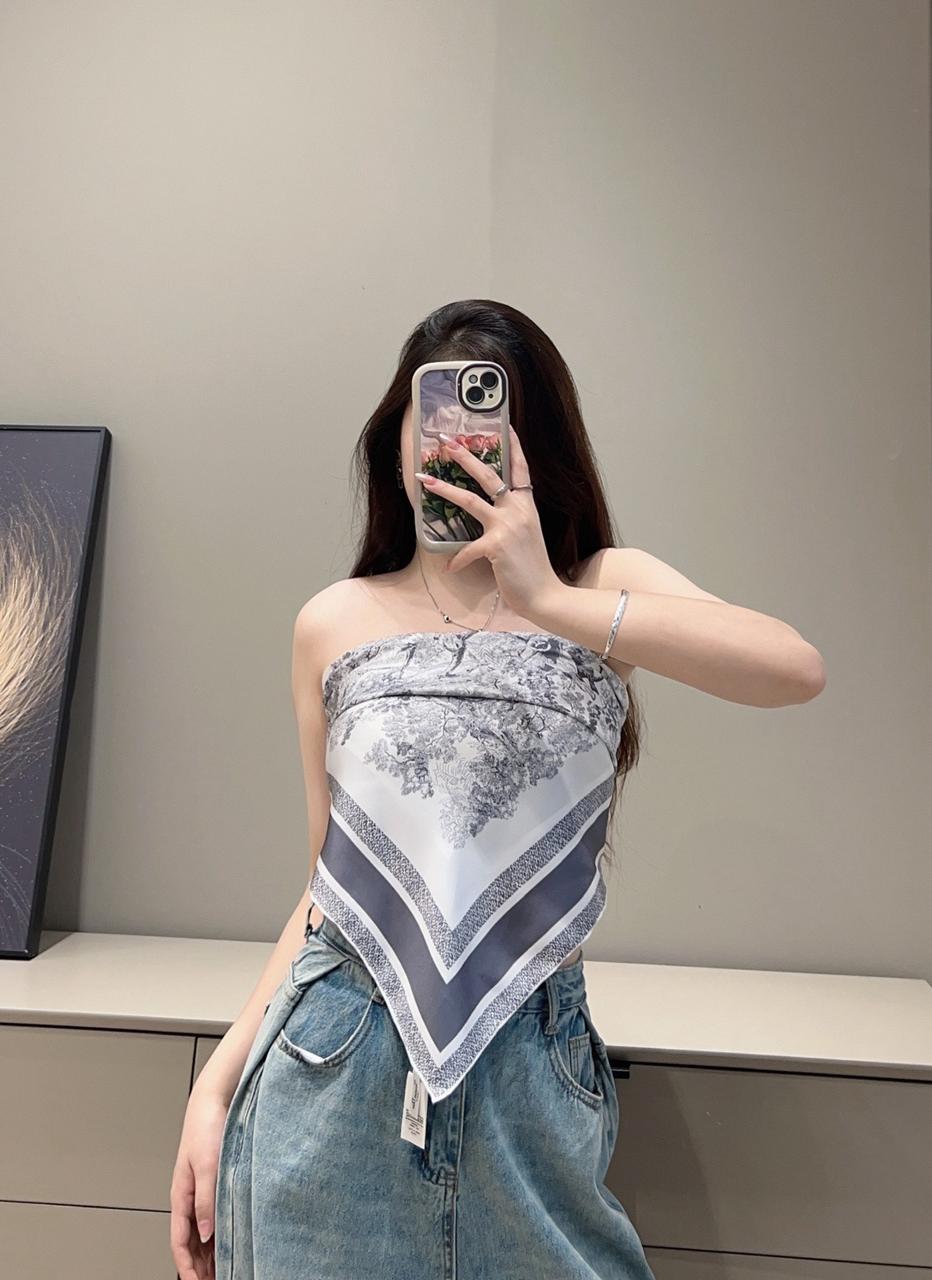 디올 스카프