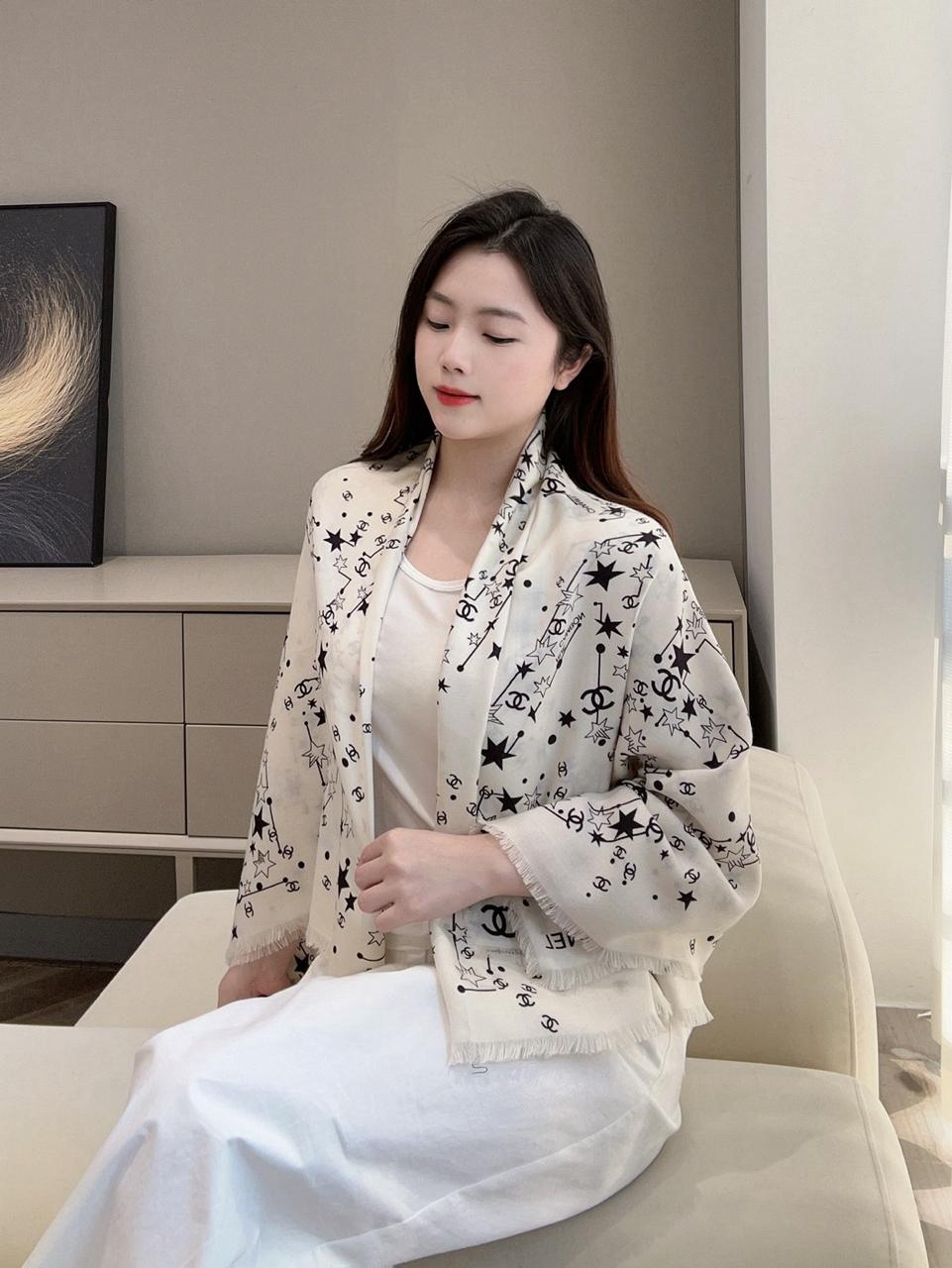 샤넬 스카프