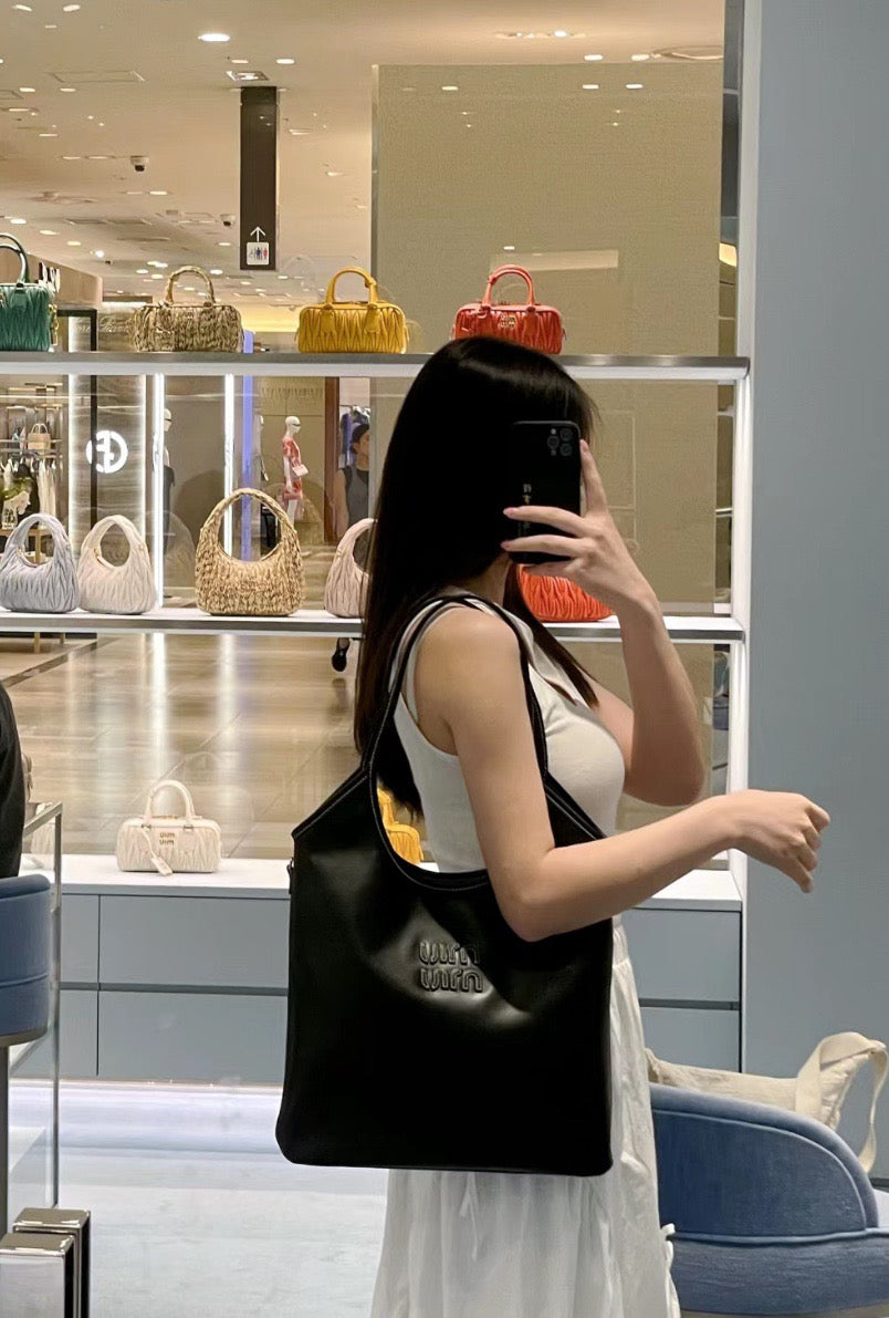 미우미우 아이비백 레귤러