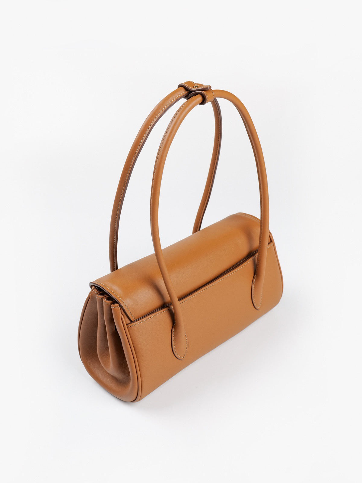 미우미우 레더 숄더백