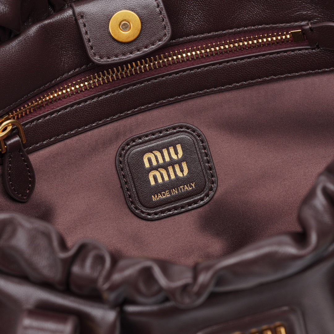 미우미우 조이 나파 숄더백 스몰