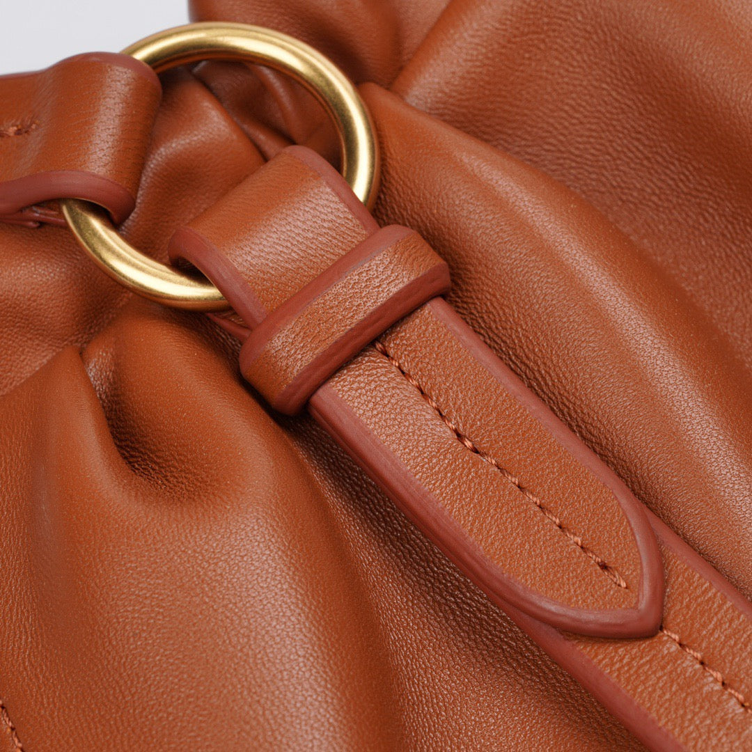 미우미우 조이 나파 숄더백 스몰