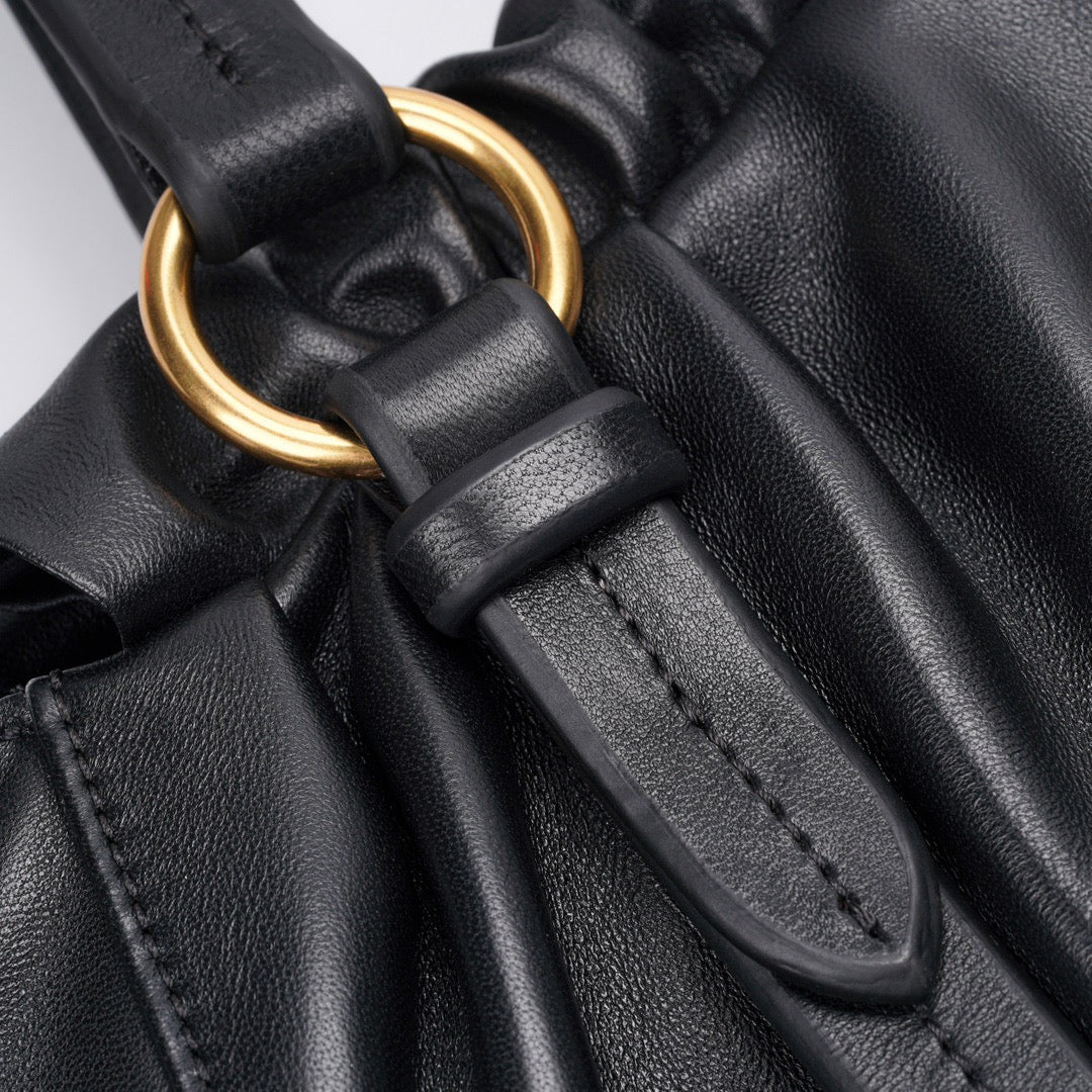 미우미우 조이 나파 숄더백 스몰