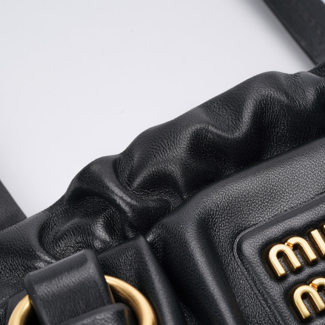 미우미우 조이 나파 숄더백 스몰