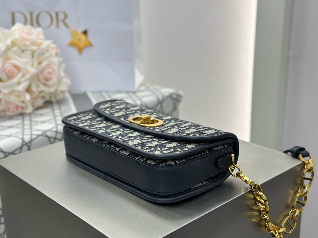 디올 30몽테인 에비뉴