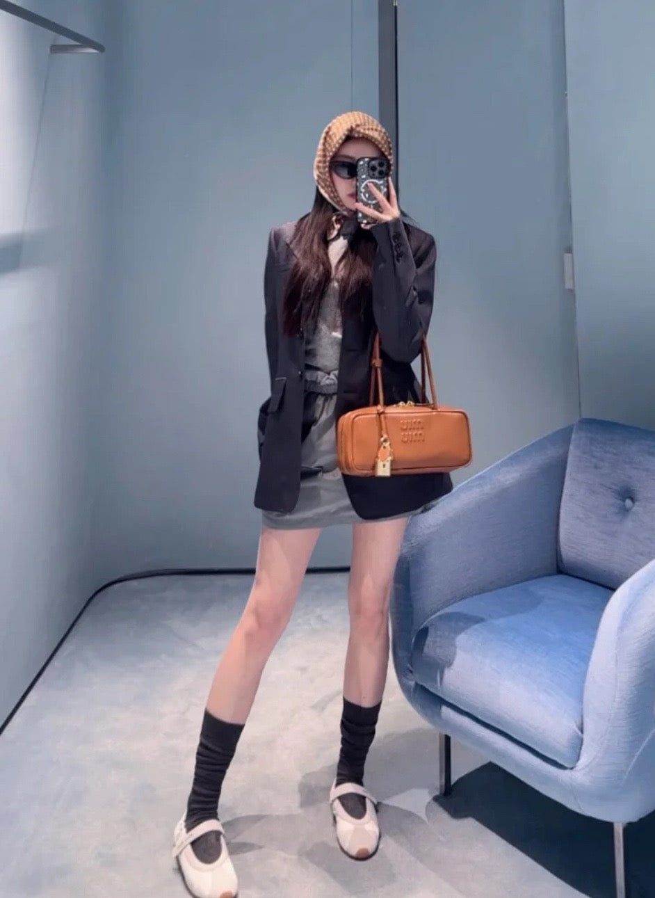 미우미우 가죽 보 백 스몰 (브라운)