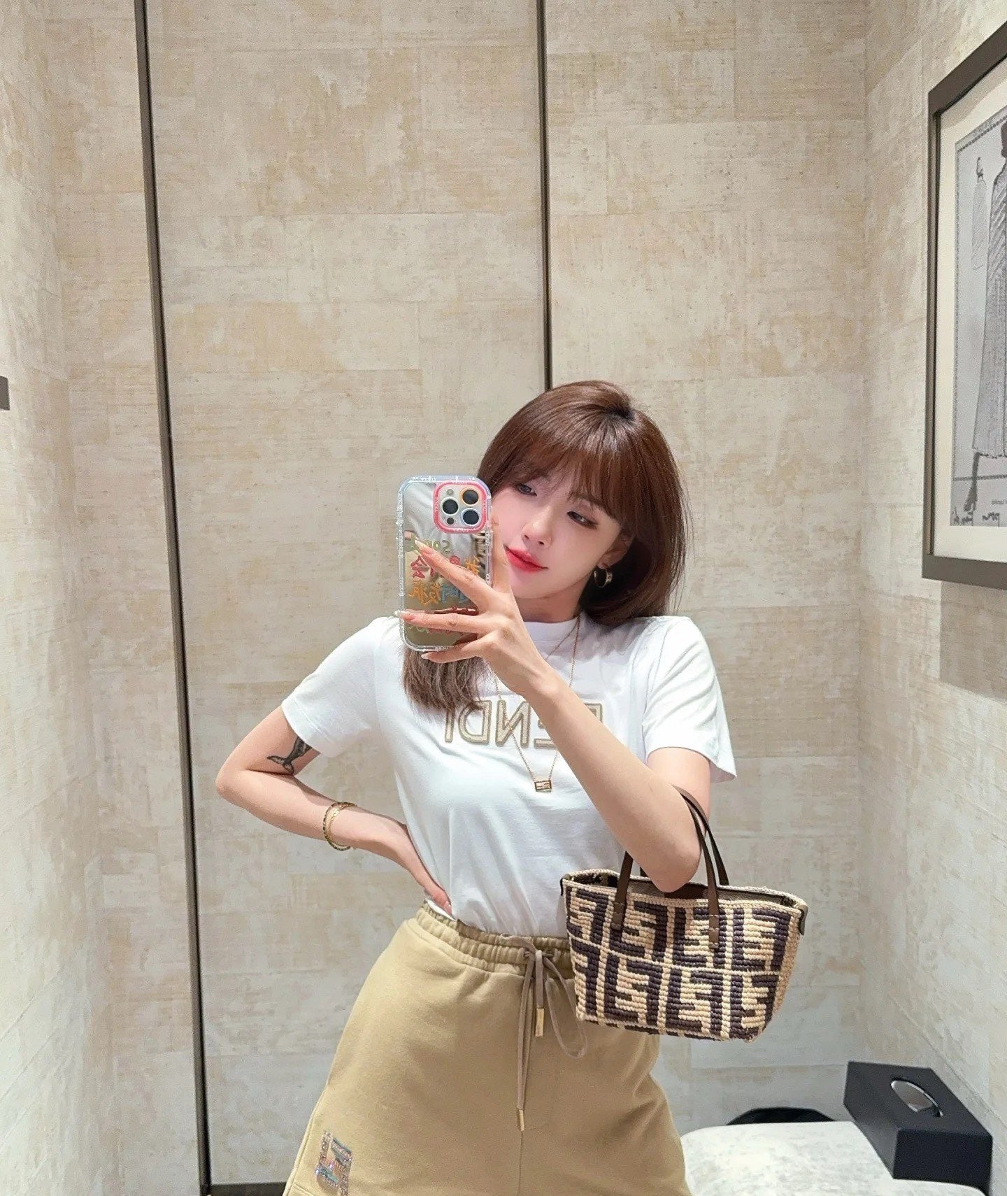 펜디 롤 FF 라피아 미니