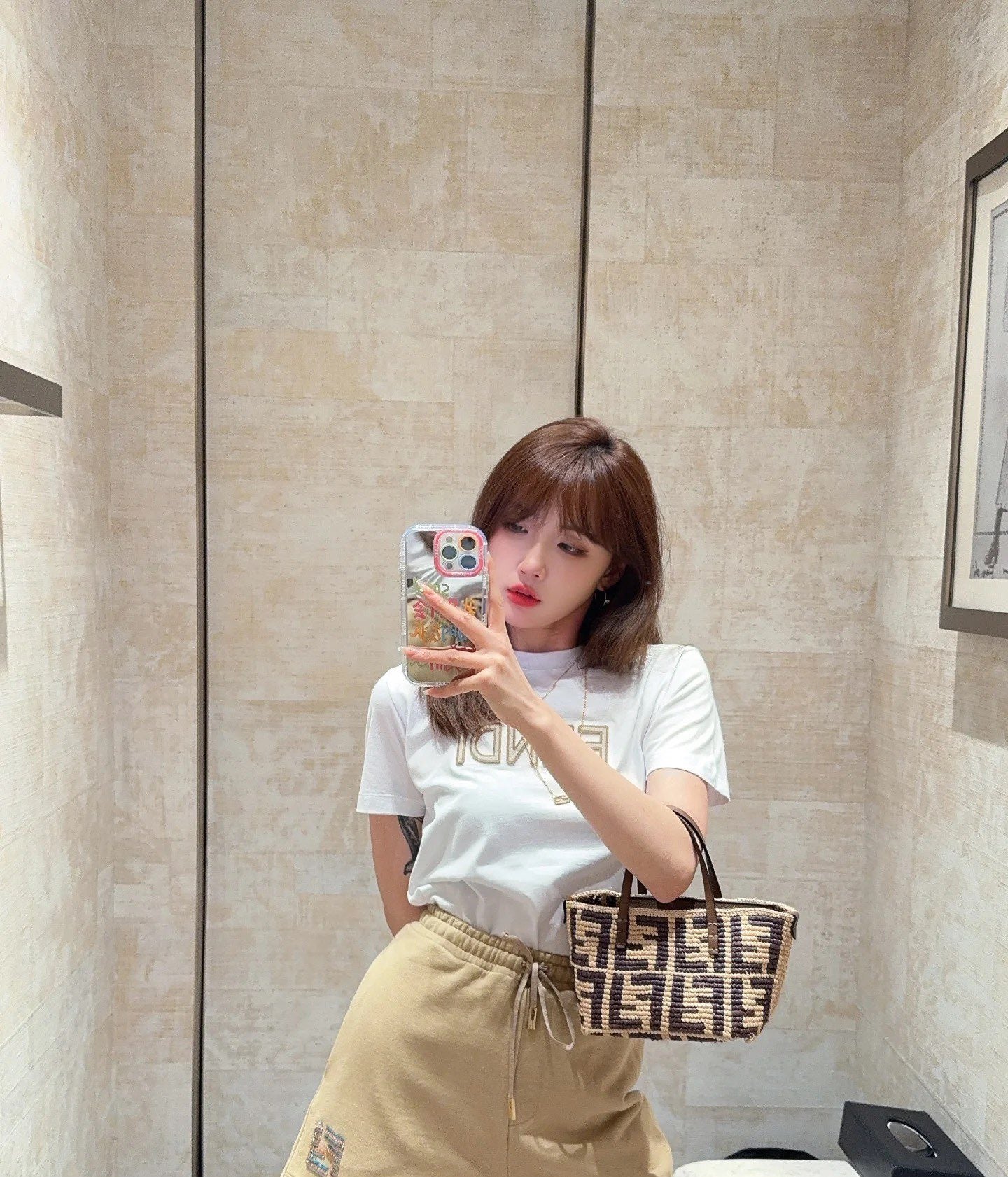 펜디 롤 FF 라피아 미니