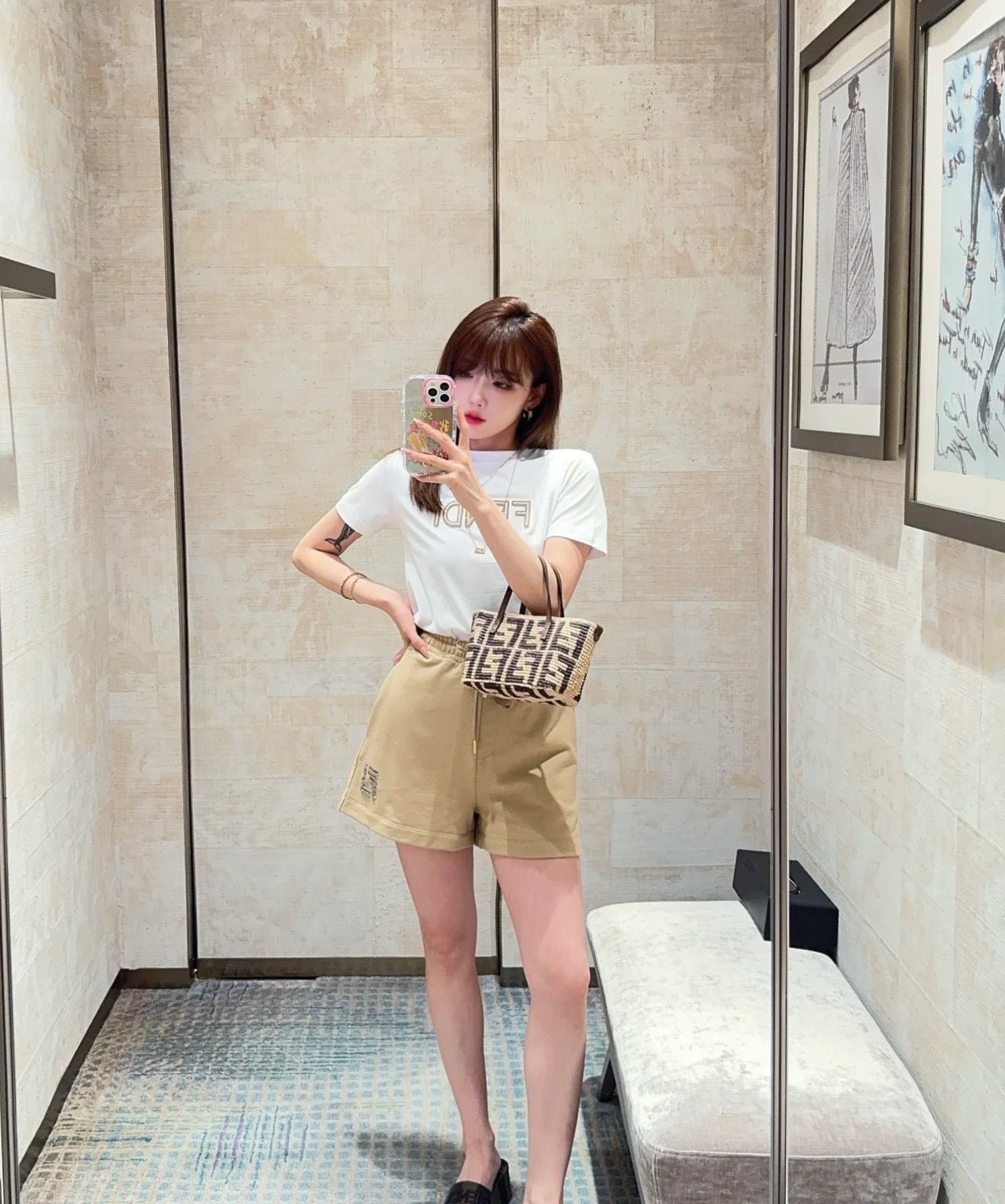 펜디 롤 FF 라피아 미니