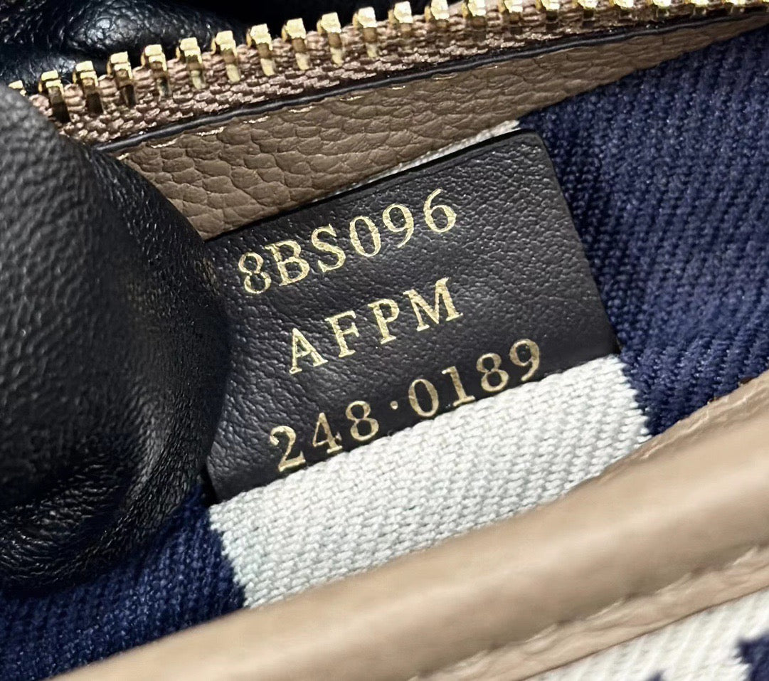 펜디 롤 FF 자카드 미니