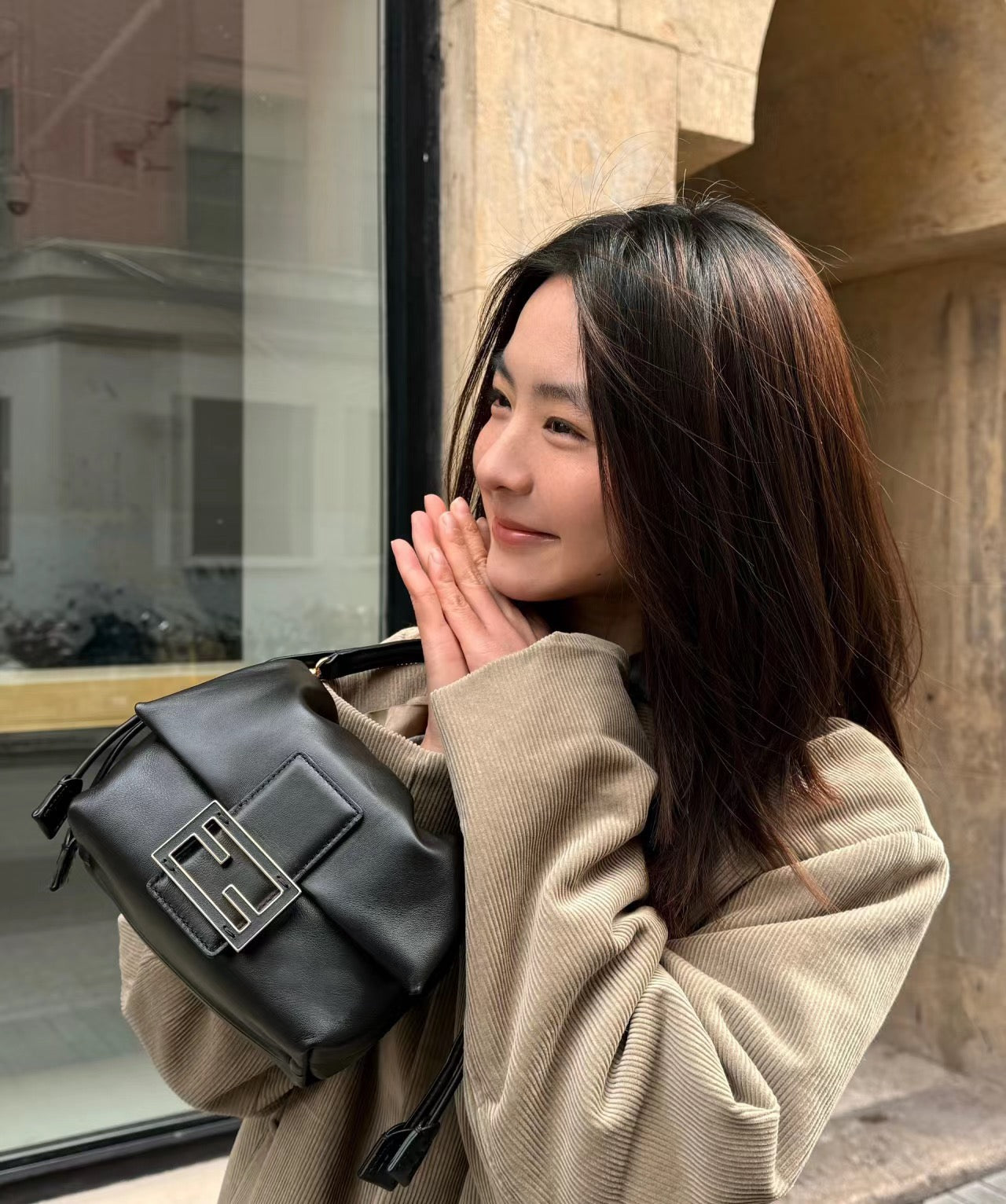 펜디 맘마 바게트 나파 미디움