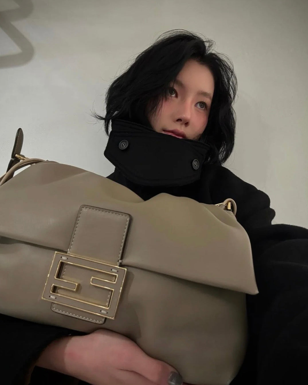 펜디 맘마 바게트 나파 미디움