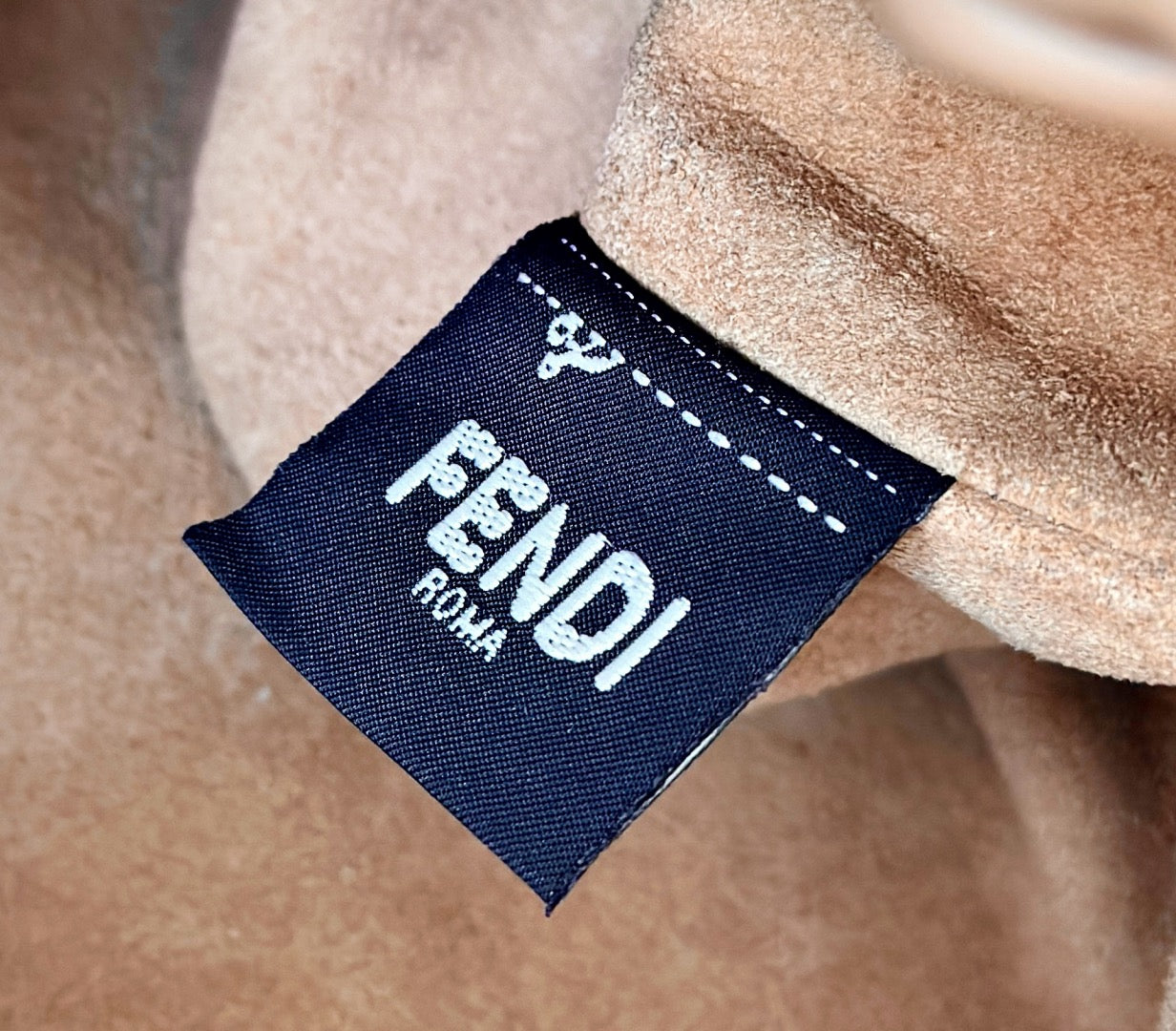 펜디 맘마 바게트 나파 미디움