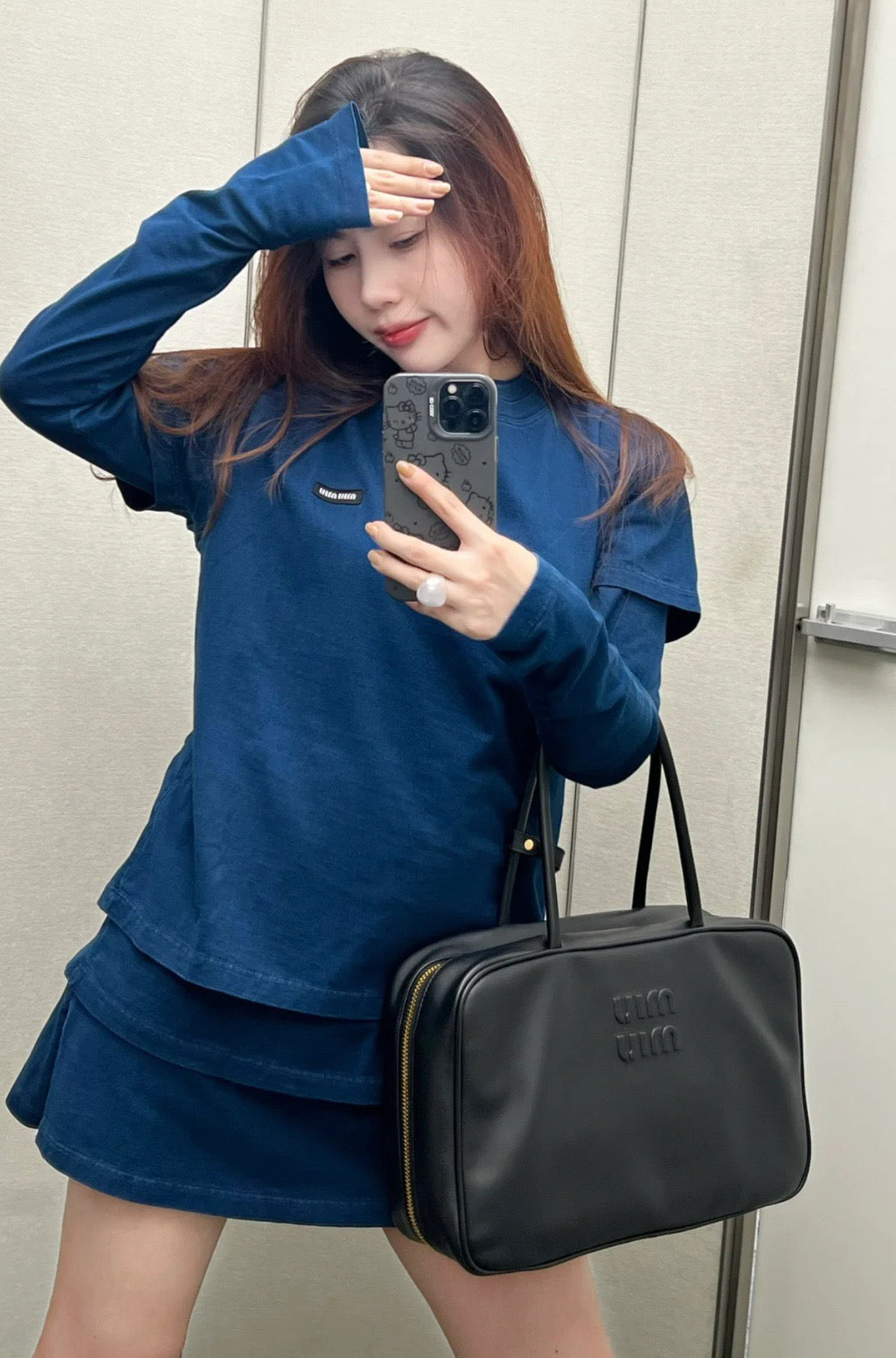 미우미우 가죽 보 백 라지