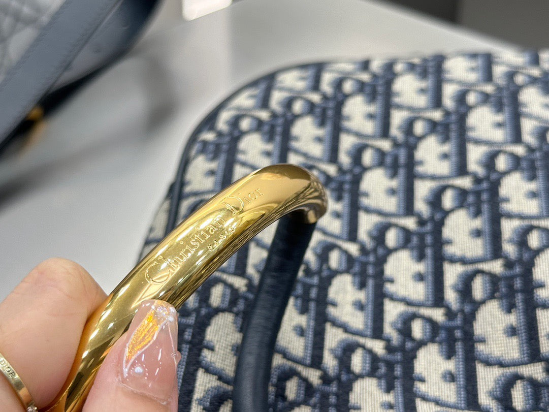 디올 오블리크 노리타 숄더백 미디움