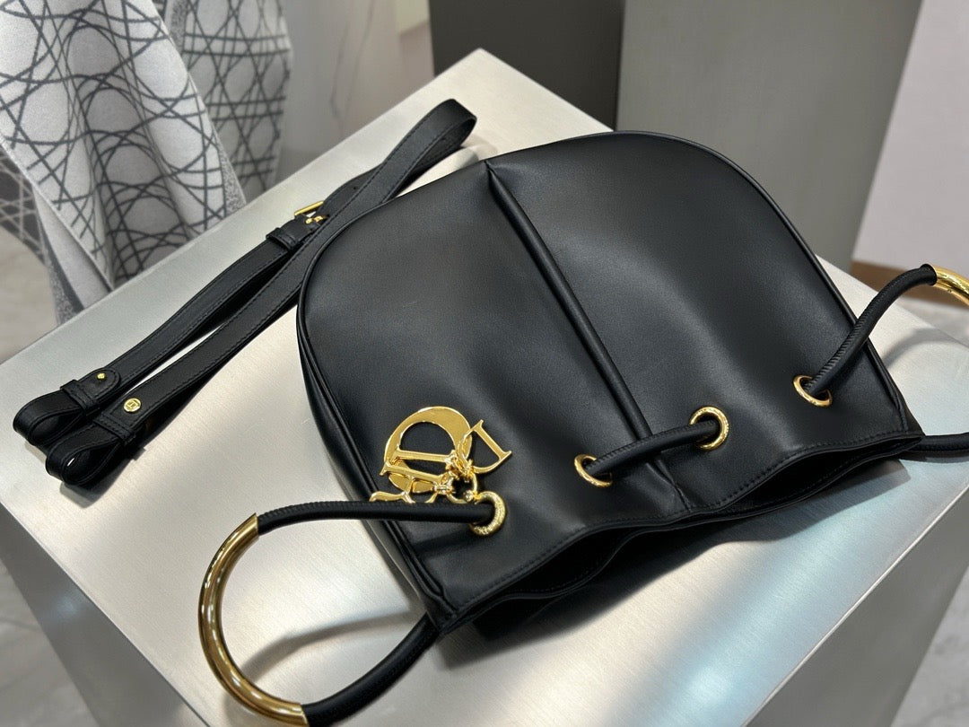 디올 레더 노리타 숄더백 미디움