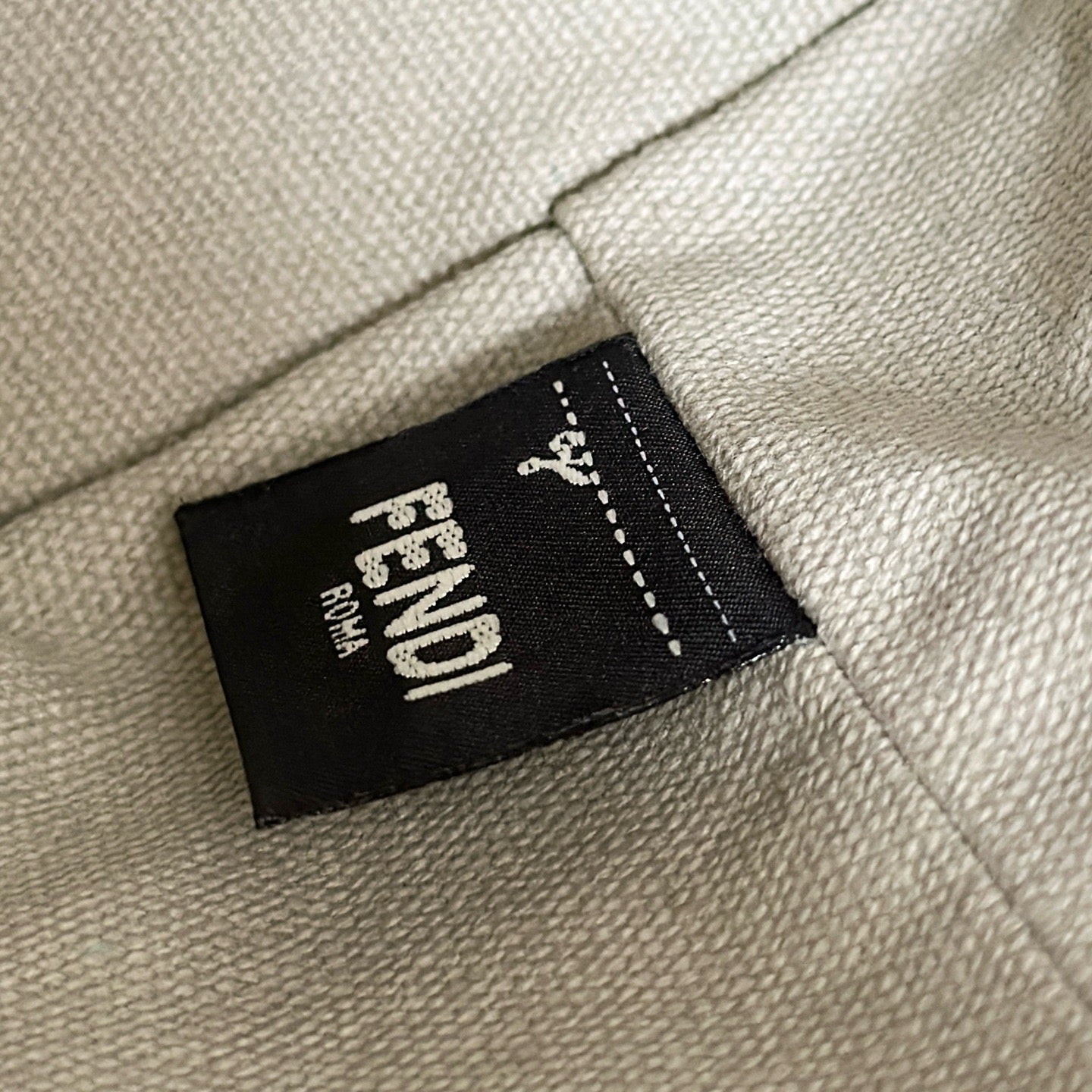 펜디 몬트레조 버킷백