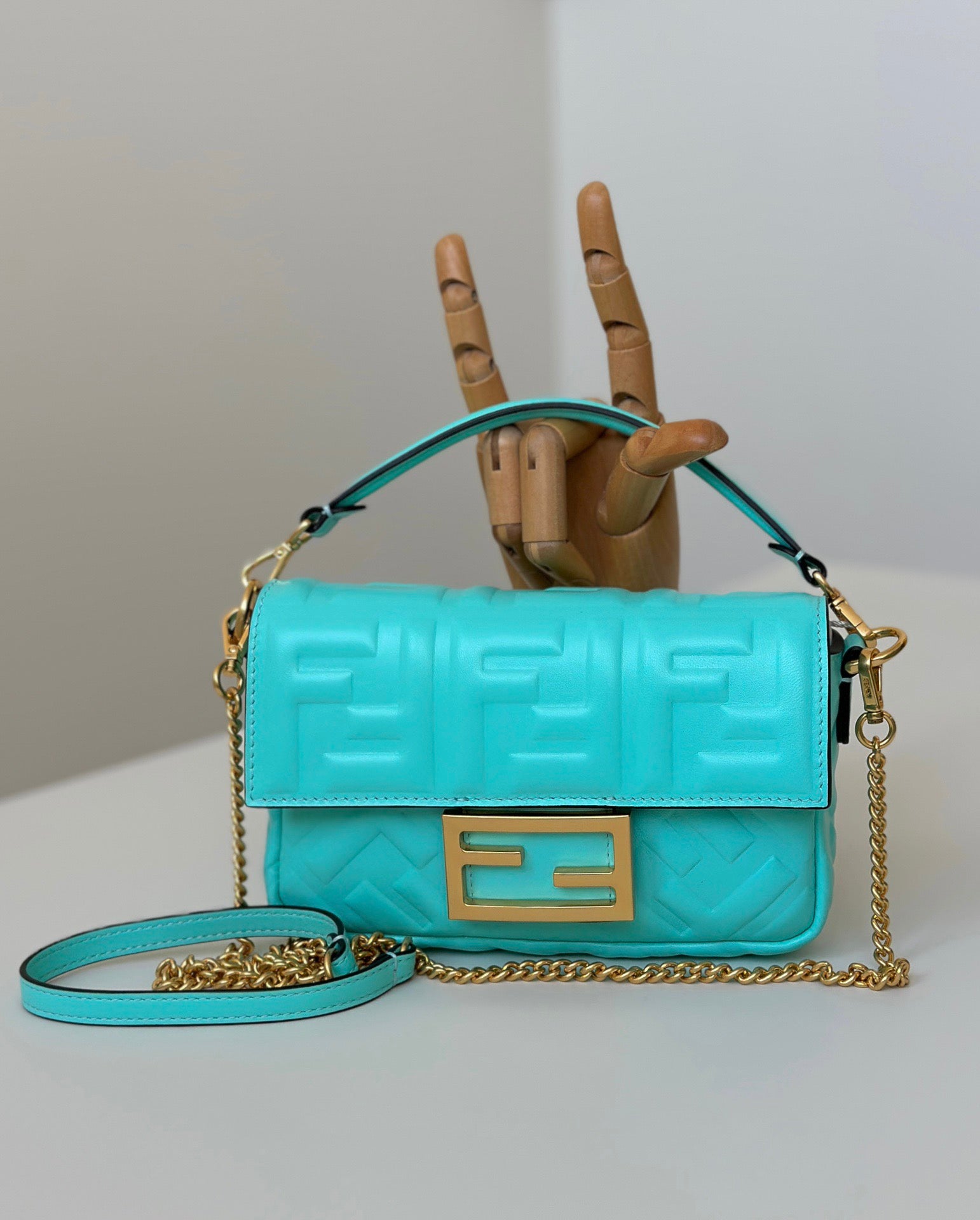 펜디 바게트 백 나파 미니